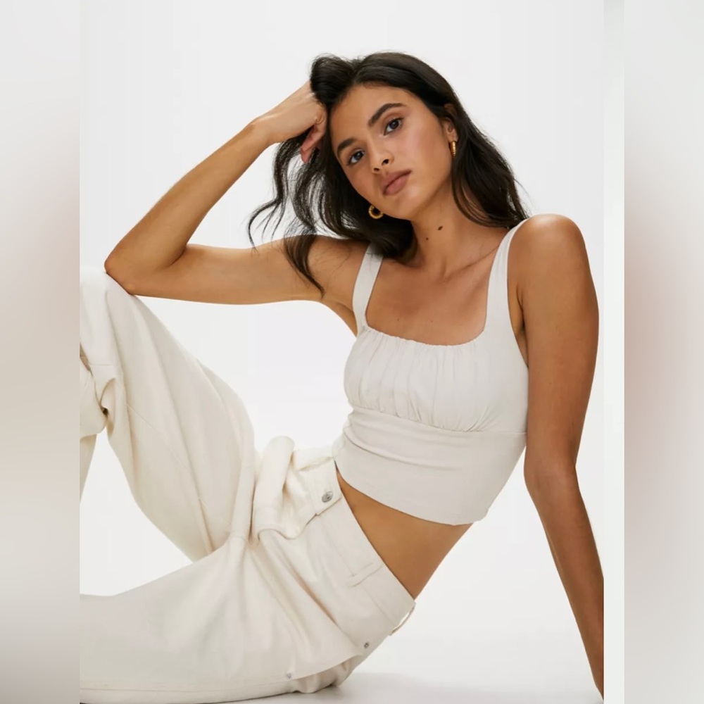 Aritzia Wilfred free orbit tank